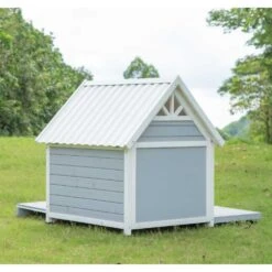 Mini Hamptons Lockable Wooden Dog House With Deck -Petkit Shop 6 b407ed27 17b4 423d 9055 eaaee18ef296