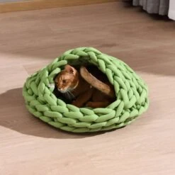 Michu Chunky Knit Soft Cat Bed Cave, Olive Green -Petkit Shop 93 ab9cfc29 83bb 4fc3 98ab 5a16119cf4ee