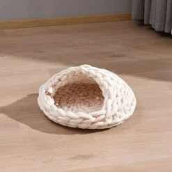 Michu Chunky Knit Soft Cat Bed Cave, Cream -Petkit Shop 95 db11a933 aa36 4400 8862 861b9592fbe5