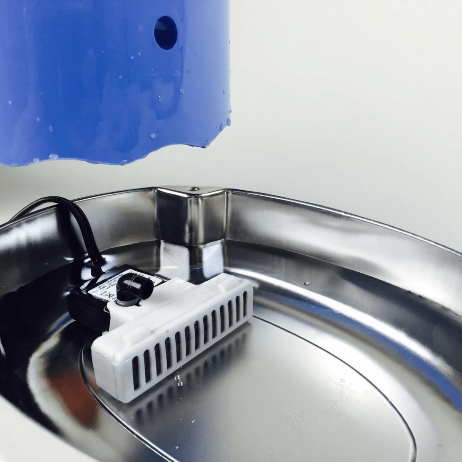 Swan Plastic Fountain Replacement Filter - 3 Pack 5 Swan Plastic Fountain Replacement Filter - 3 Pack - Image 3